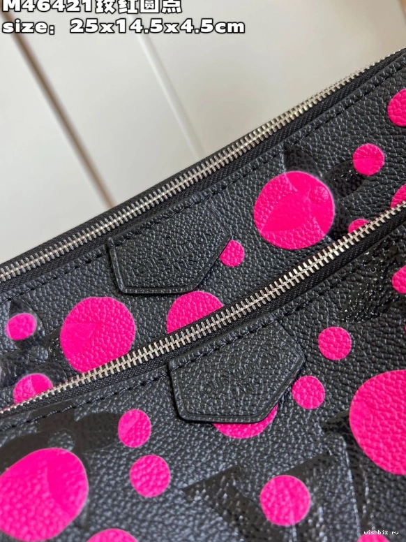 WIS Multi YK VUITTON ACCESSOIRES X POCHETTE LOUIS 1125